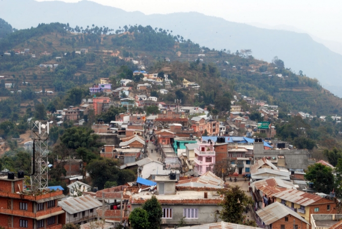 बिराटनगरलाई प्रदेशको राजधानी तोकिएको बिरोधमा सडक अबरुद्ध