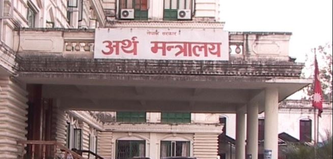 स्रोत जुटाउन सरकारलाई सकस – चालु खर्चमा कटौती गर्ने तयारी