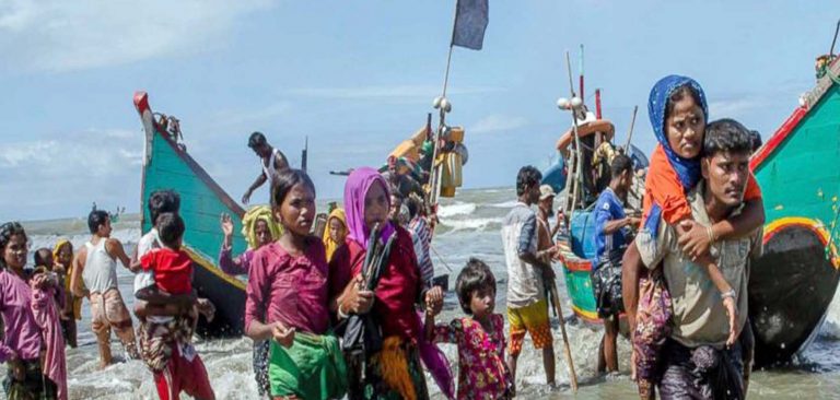 विदेशीहरूको यौन प्यासको लागि शिविरबाटै बेचिन्छन् रोहिंग्या किशोरी