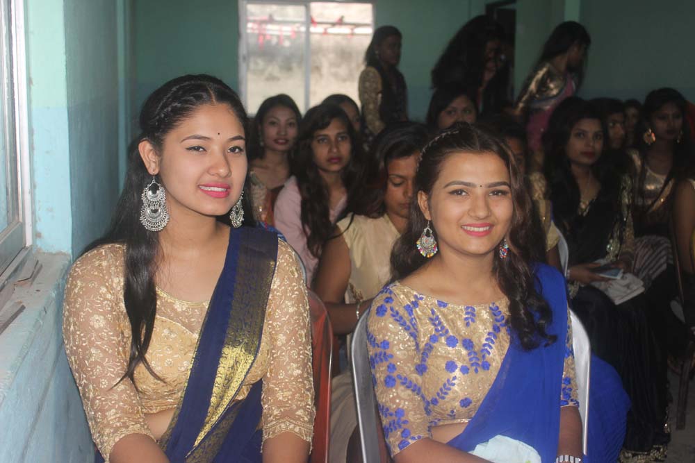 कक्षा १२ को परिक्षा सम्पन्न गरेका विद्यार्थीलाई कोबास कलेजद्धारा विदाई