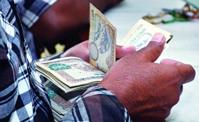 स्थानीय तहका कर्मचारीलाई खटाइएको स्थानमा तलब