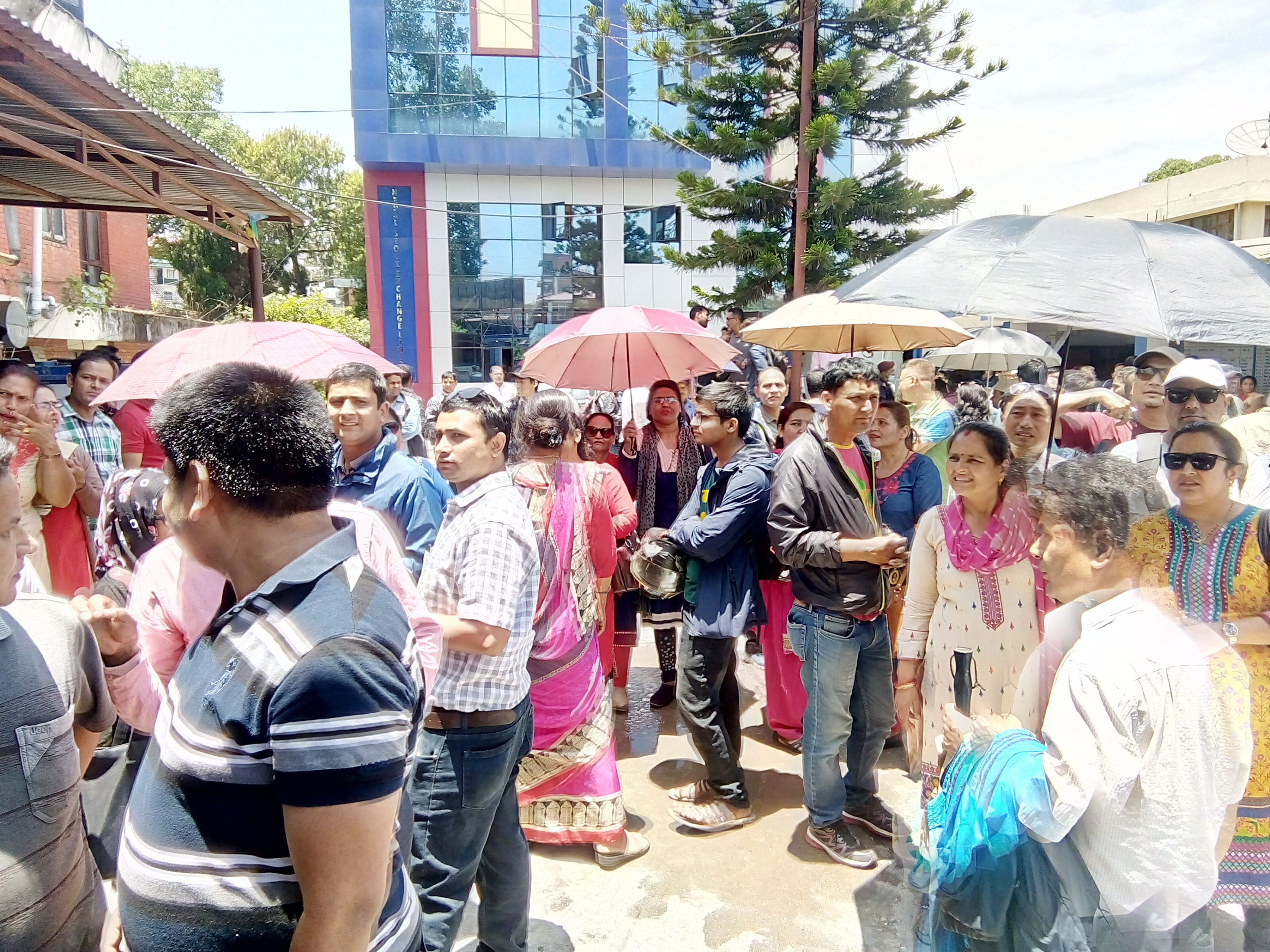 लगानीकर्ताको विरोधका कारण शेयर बजार प्रभावित