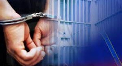 भरुवा बन्दुकसहित एक पक्राउ