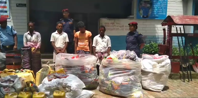 दुई लाखरुपैयाँ बराबरको अबैध सामना बरामद