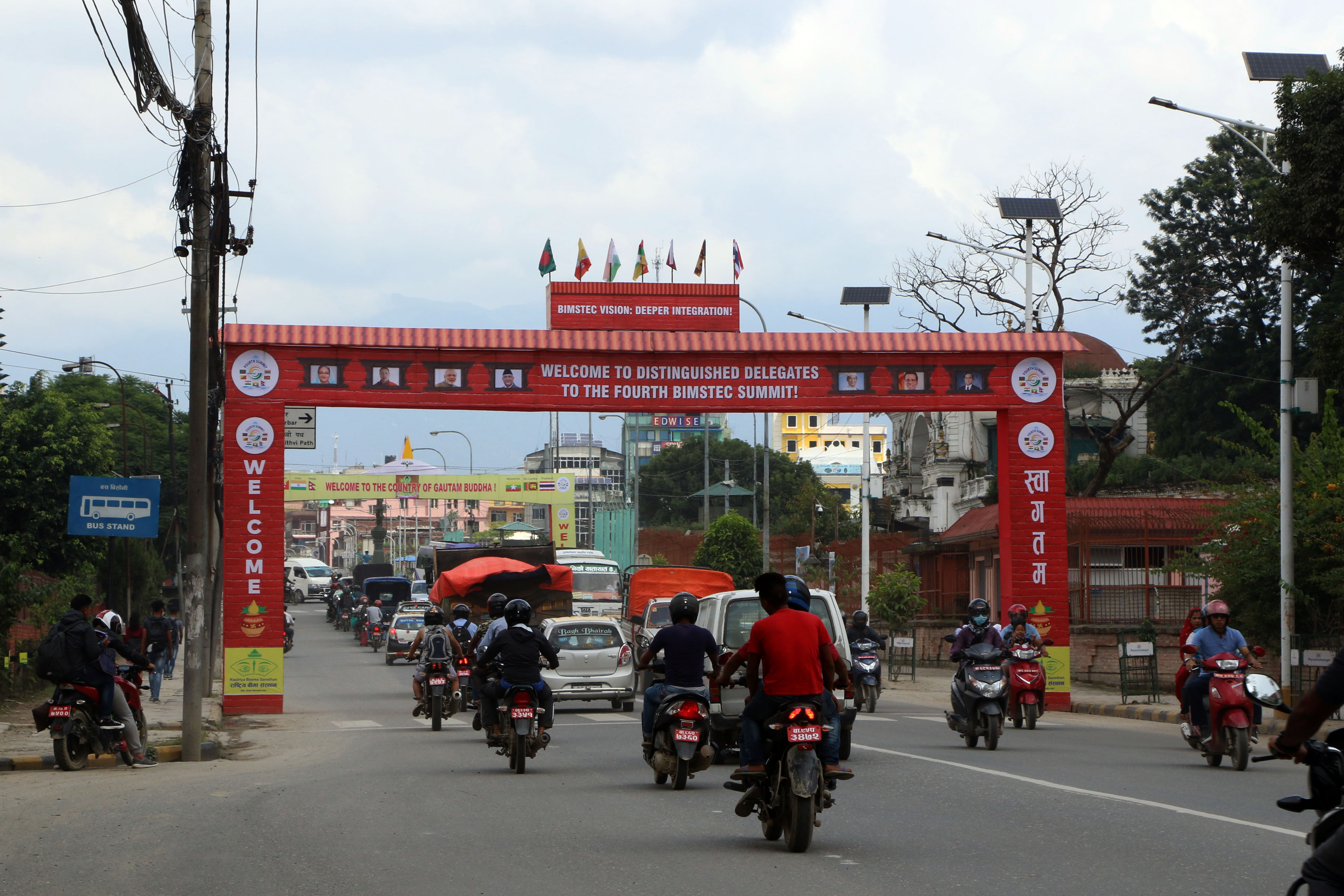 बिम्स्टेकका लागि चिटिक्क राजधानी, पाहुनाको स्वागतका लागि तीनकुनेमा झाँकी