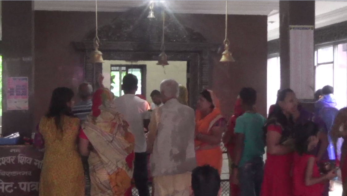 आज अन्तिम साउने सोमबार, शिवालयहरुमा भक्तजनहरुको घुइँचो