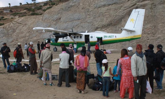 जिल्लाका तीनवटै विमानस्थल अवरुद्ध भएपछि यात्रुलाई सास्ती
