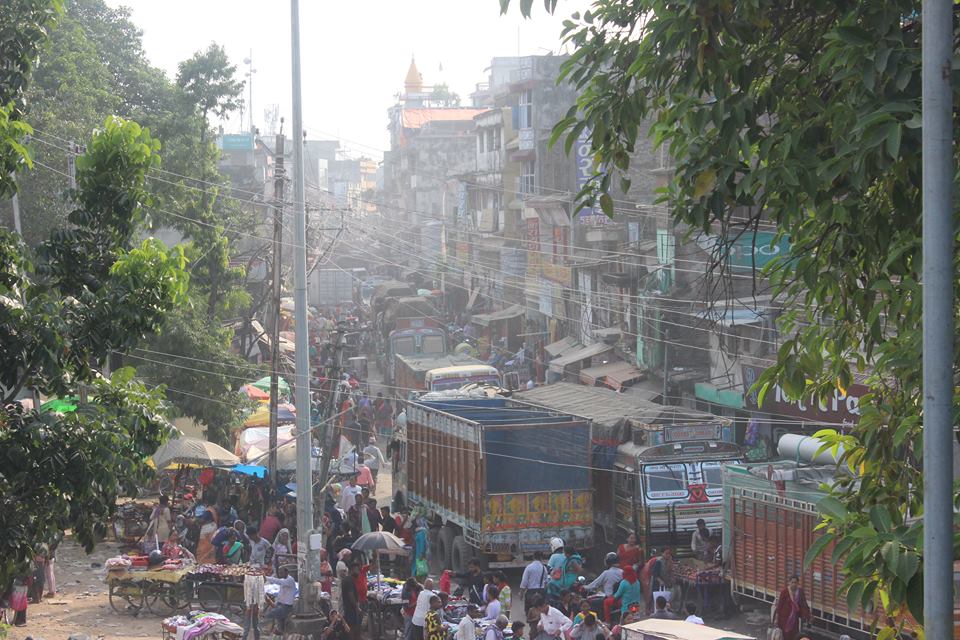 दशै आयो सिमापारीको बजार जोगबनी गुल्जार ! विराटनगर सुनसान