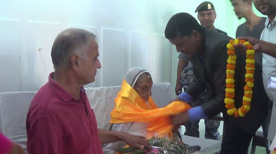 ज्येष्ठ नागरिक दिवसमा ज्येष्ठ नागरिकलाई सम्मान