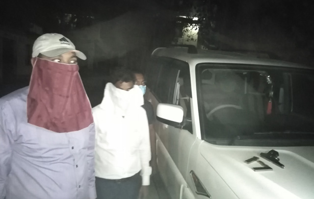 भारतीय नम्बरको स्कारपियोबाट पेस्तोलसहित तीन जना पक्राउ