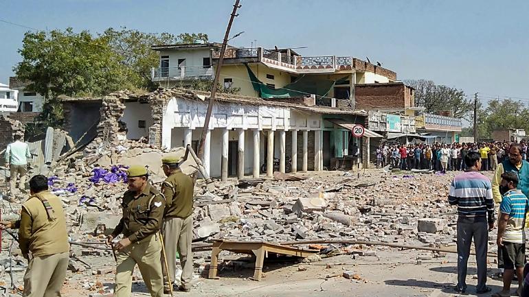 उत्तर प्रदेशको एक कार्पेट कारखानामा विष्फोट हुँदा १० जनाको मृत्यु