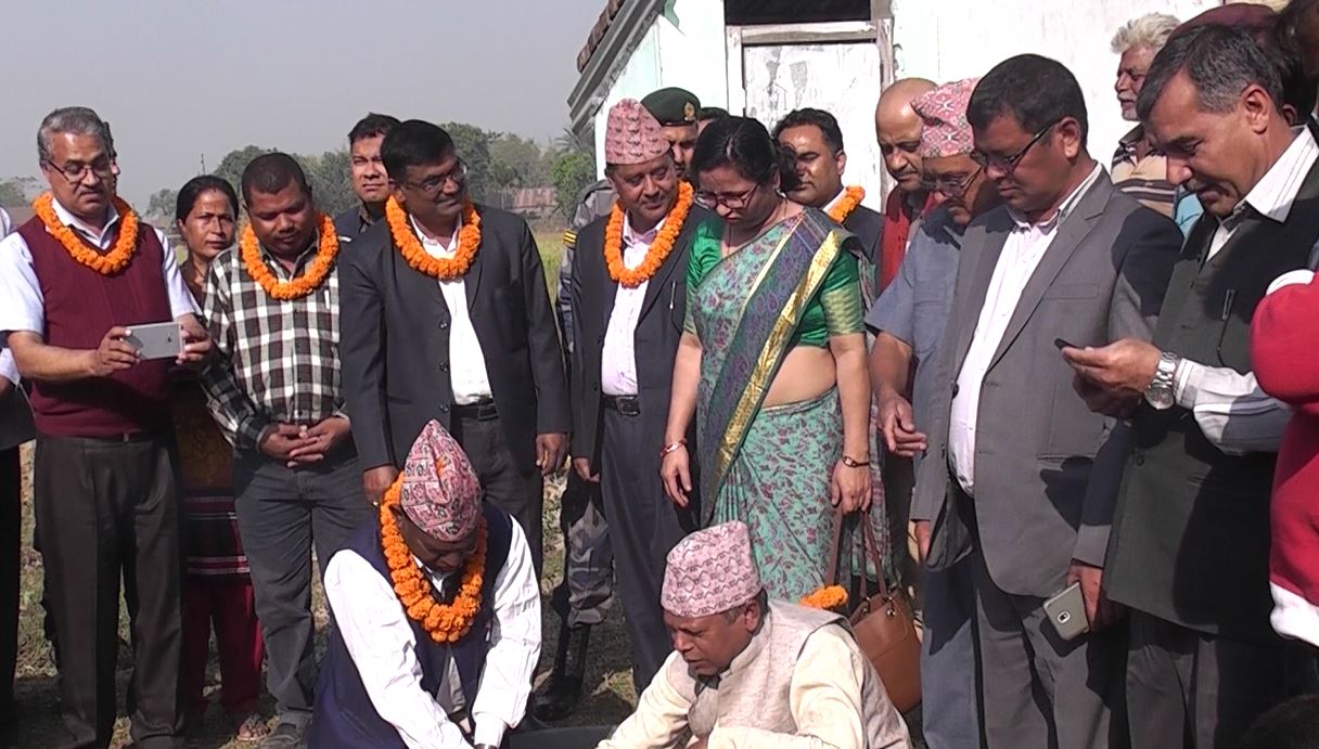 मन्त्री पण्डितद्धारा कटहरीमा दलित सामुदायीक भवन शिलान्यास