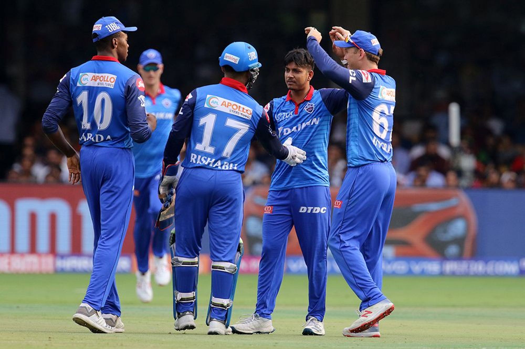 बेंगलोरद्धारा १५० रनको लक्ष्य प्रस्तुत,सन्दीपले लिए ५० औं विकेट