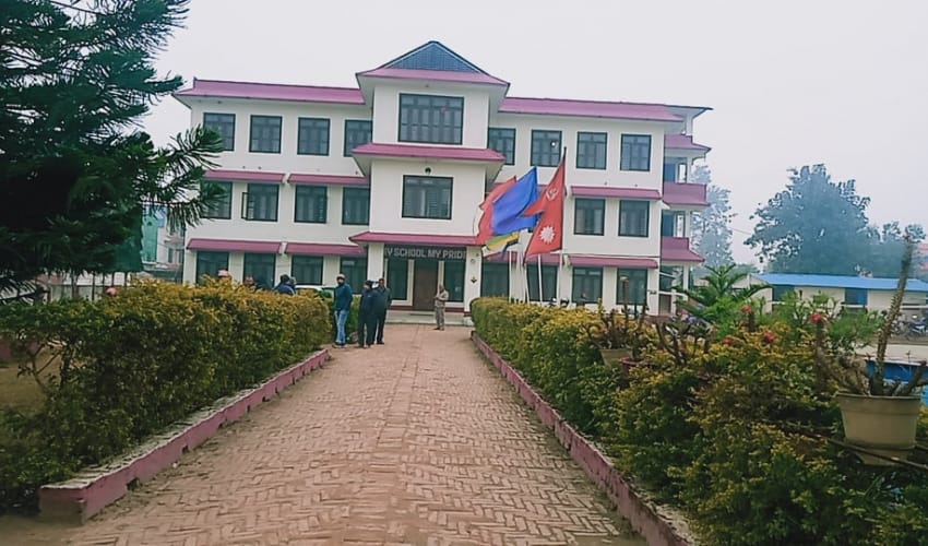 सुदूरपश्चिमाञ्चल एकेडेमीः शेयर धनीबीच विवाद, विद्यार्थीले गरे तालाबन्दी