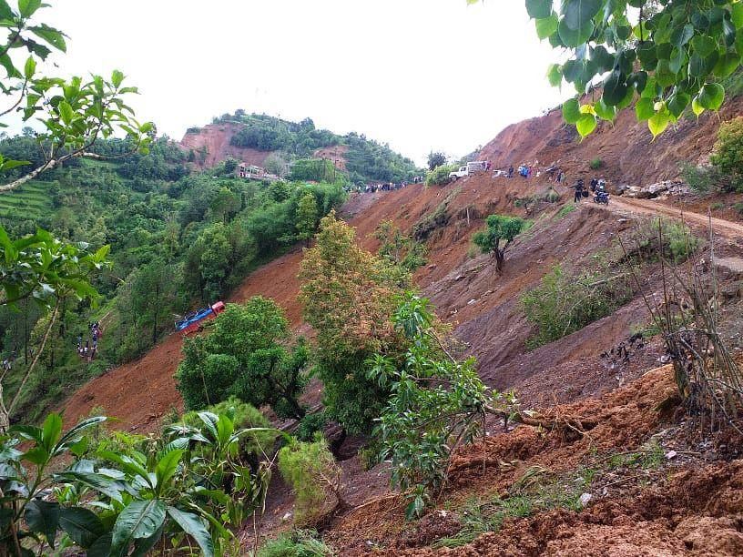 पहिरोले अवरुद्ध पाल्पाको तानसेन–रिडी सडकखण्ड सुचारु