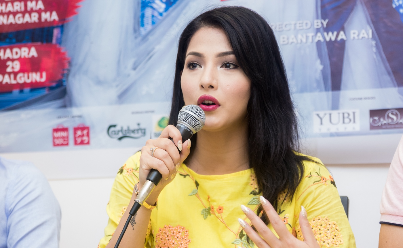 शोभितलाई साम्राज्ञीको जवाफ–‘रिक्सा चढ्दैमा मान्छे सानो हुन्छ र ?’