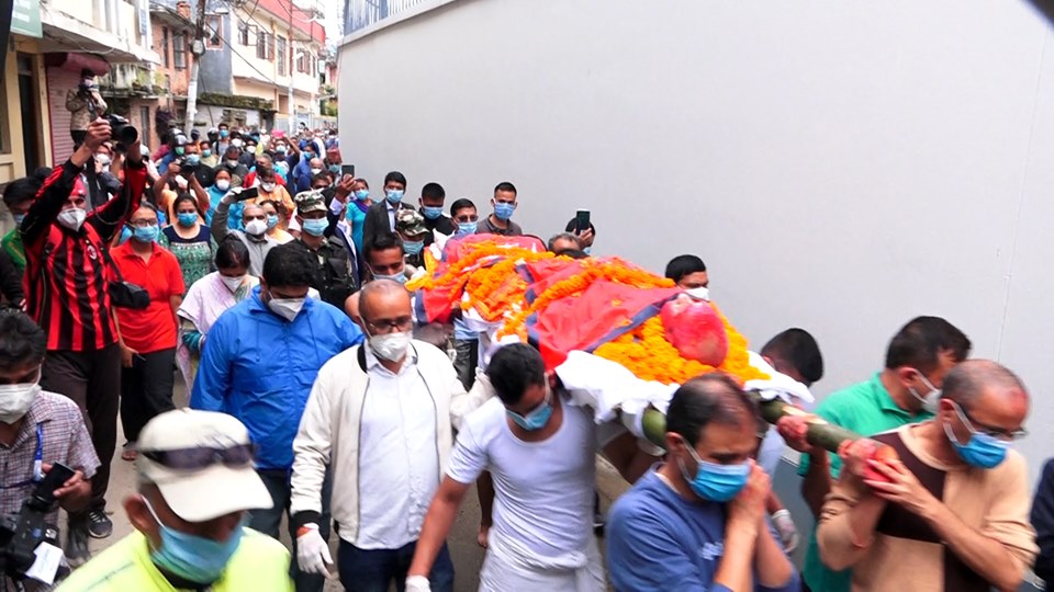 राष्ट्रिय सम्मानका साथ राष्ट्रकवि घिमिरेको अन्त्येष्टि (फोटोसहित)