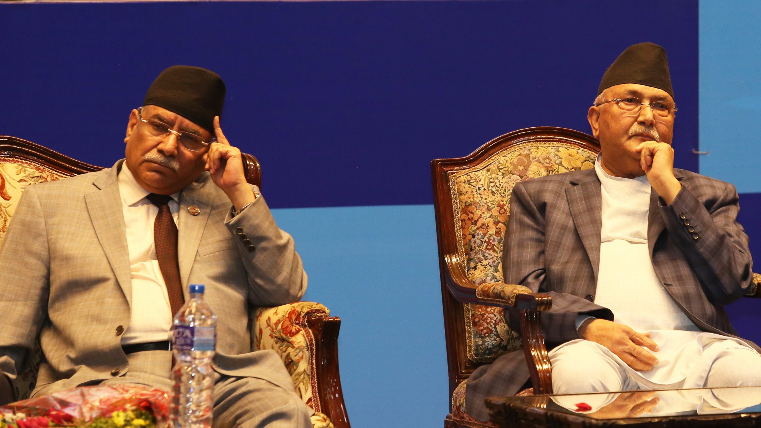 नेकपाका दुई अध्यक्षबीच बालुवाटारमा भेटवार्ता