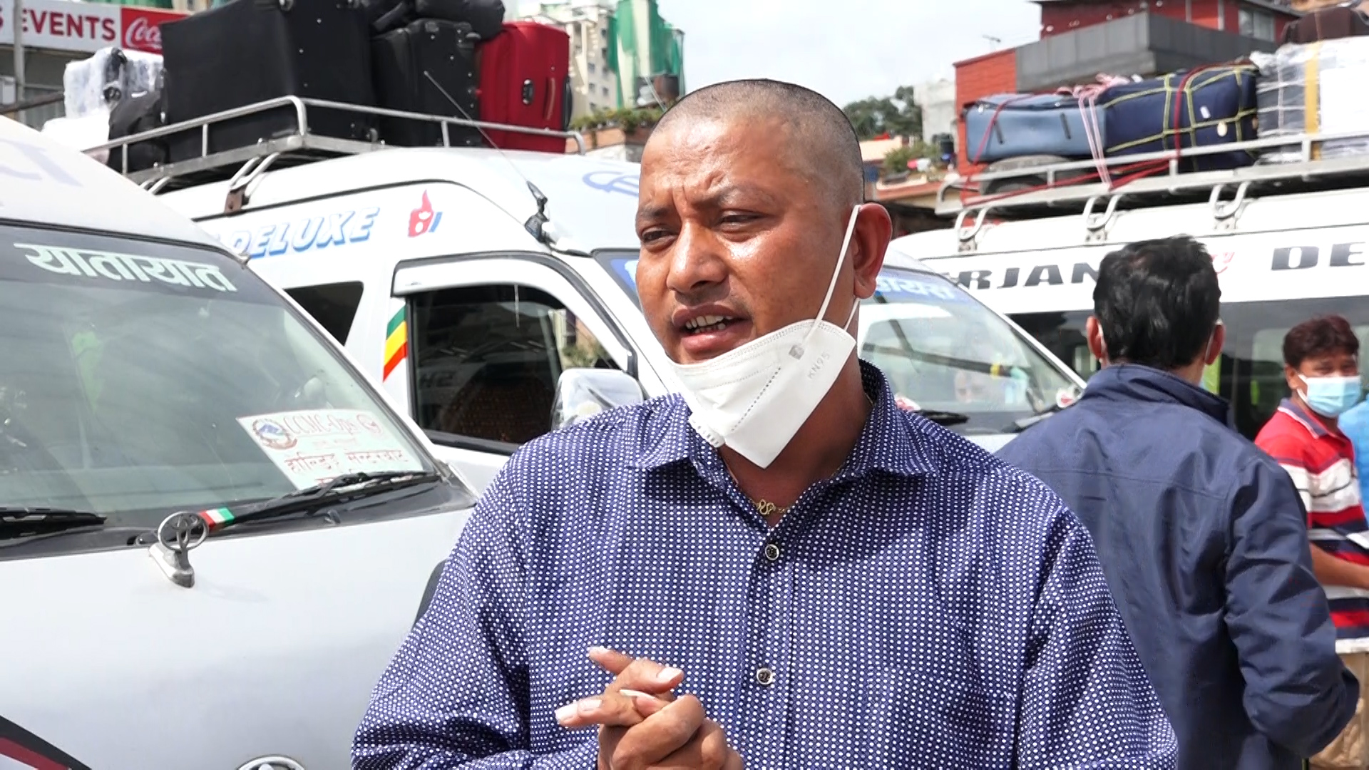 विदेशबाट आएका नेपाली यातायातमा ठगिँदै