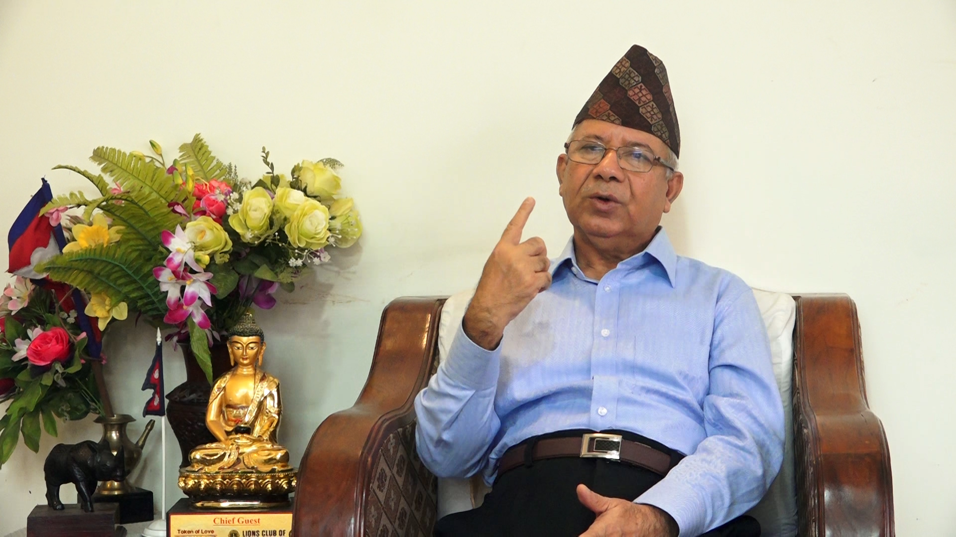 पार्टीमा फरक मत नभई सुझाव मात्र राखेको हुँ : माधवकुमार नेपाल