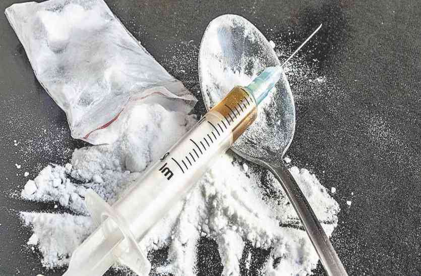 ब्राउनसुगर सहित एक महिला पक्राउ