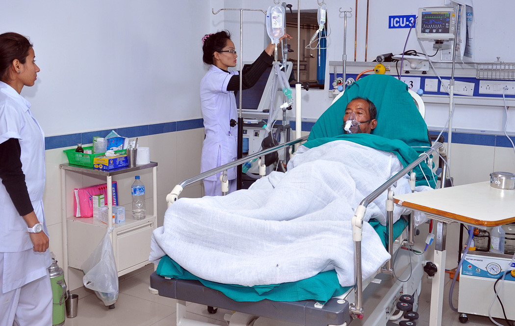 गम्भीर संक्रमितलाई नै छैन शैय्या !