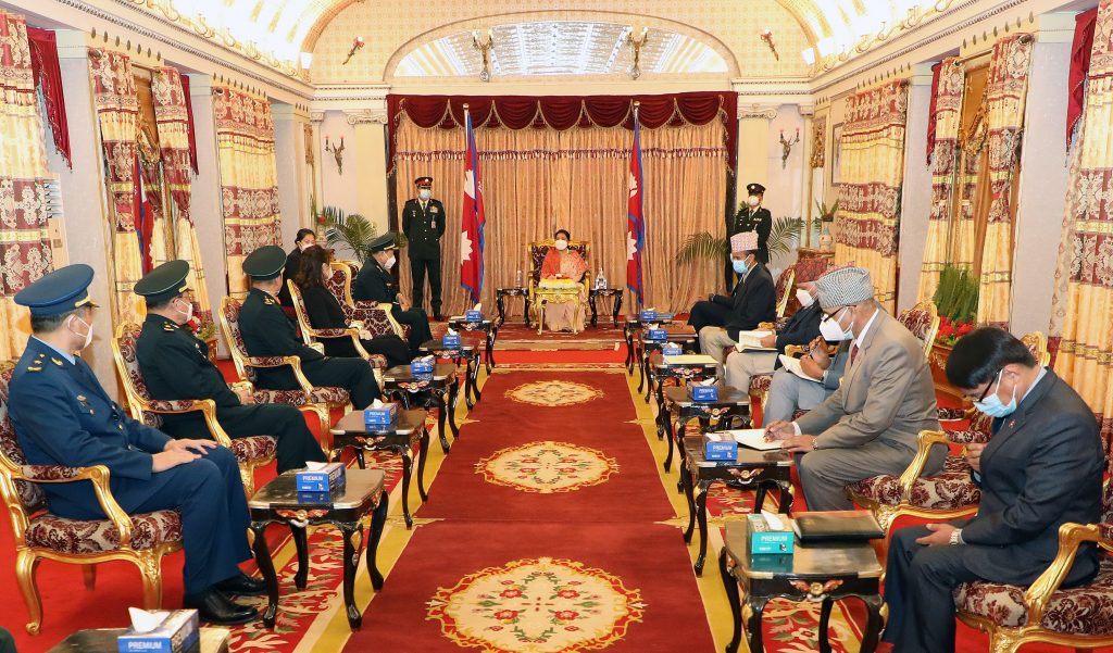 राष्ट्रपति भण्डारीसँग चिनियाँ रक्षामन्त्रीको शिष्टाचार भेट