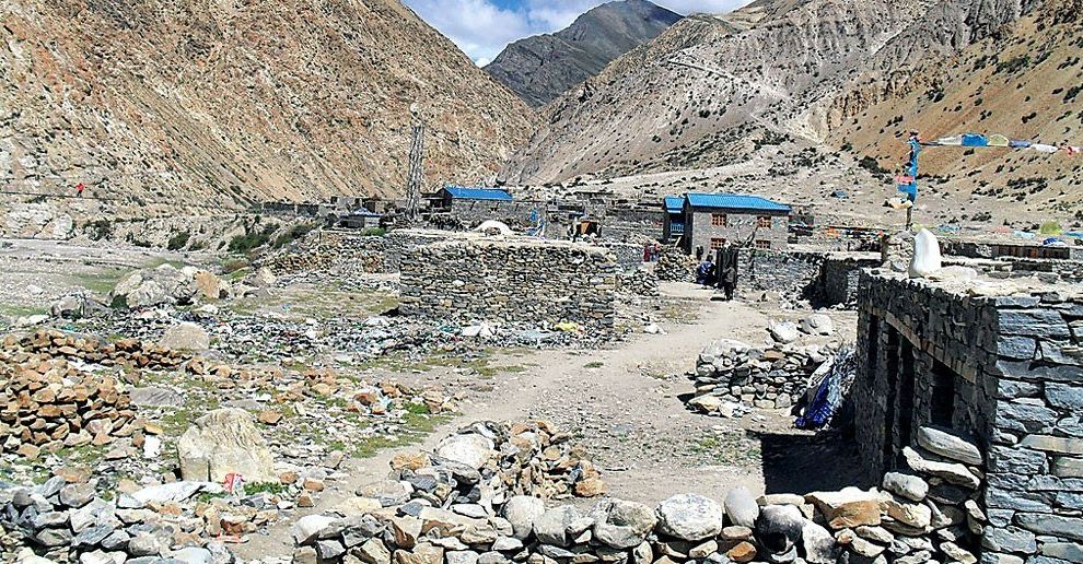 नेपाल–चीन सीमा नाका हिल्सा प्रहरी चौकीका प्रहरी सिमकोट पुगे