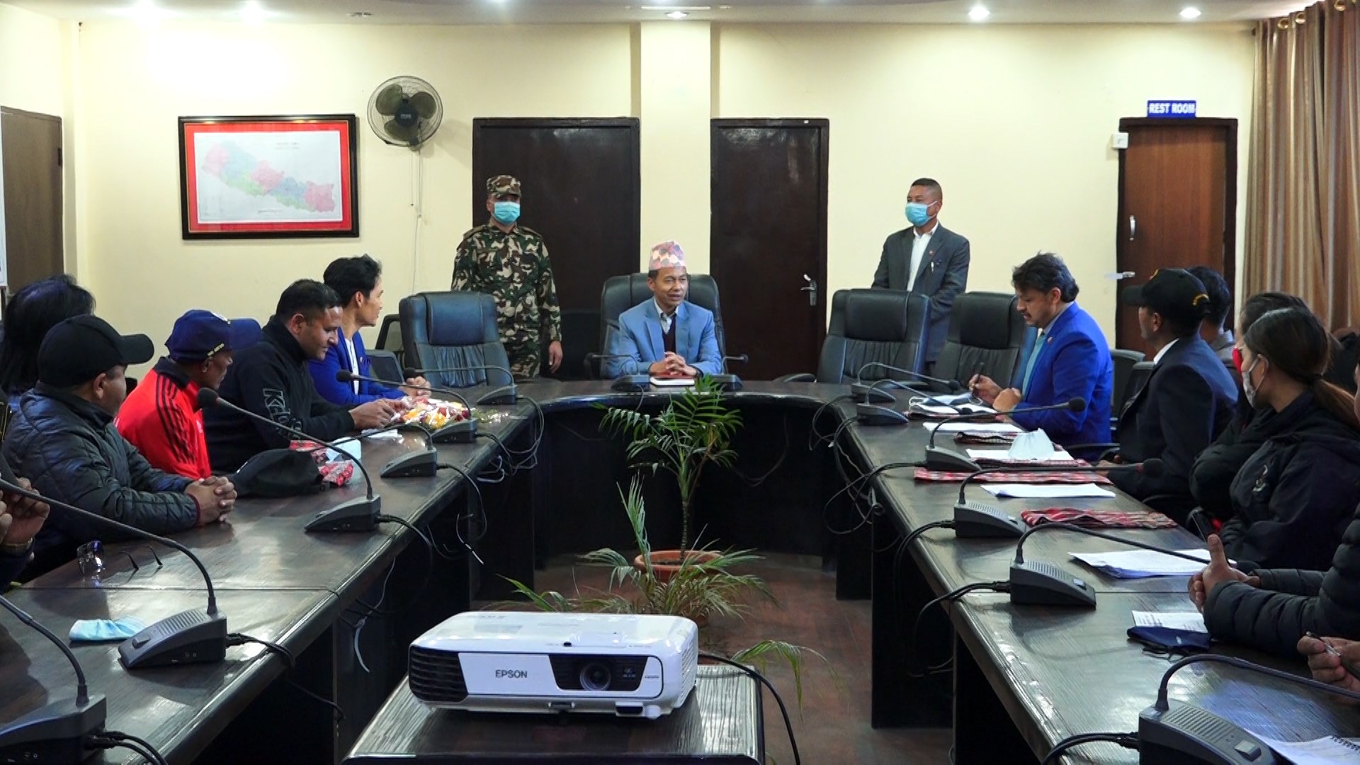 कागजमा मात्रै खेलाडीको सेवा सुविधा