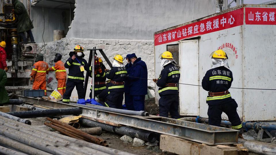 खानीमा फसेको दुई हप्तापछि ९ जना मजदुरको उद्धार