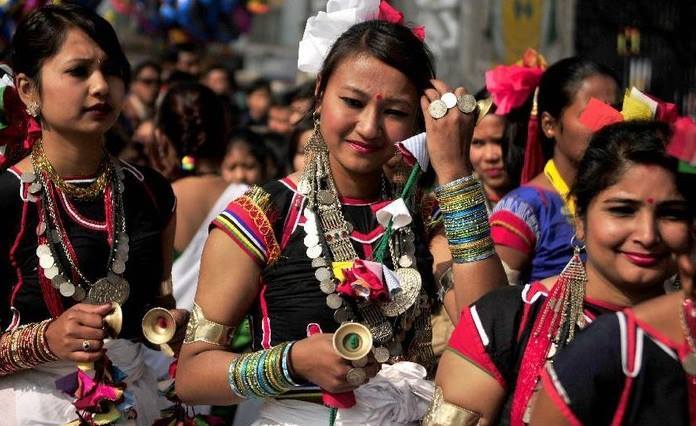 देशभर माघी पर्व मनाइदै, थारु समुदायमा उल्लास