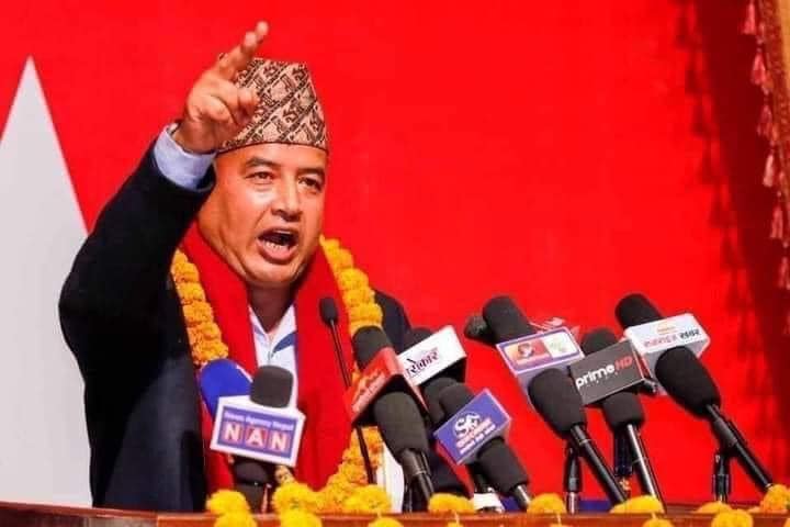 पूर्वमाओवादी लडाकु ओली पक्षमा आउने लहर चलेको छ : महेश बस्नेत