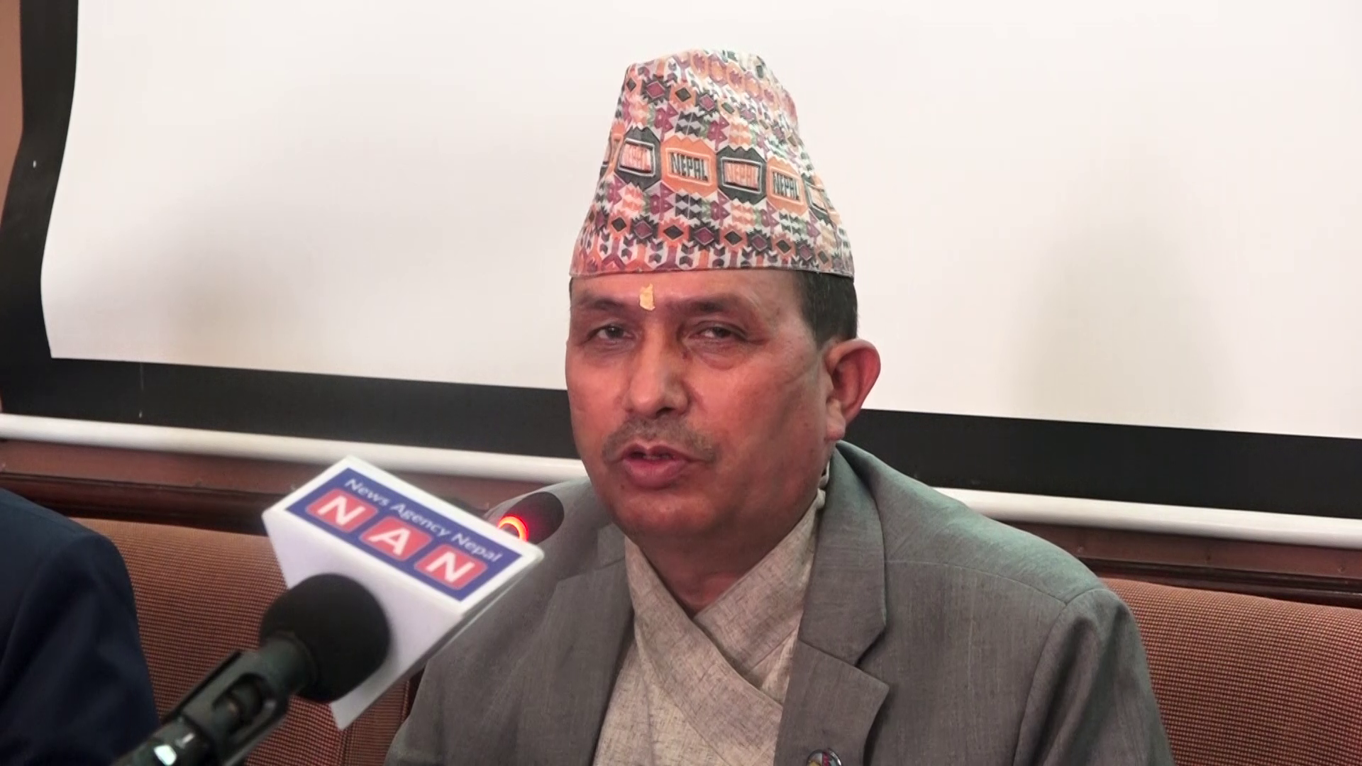 श्रष्टा, संस्कृति र साहित्यलाई आधुनिक उद्योगको रुपमा विकास गर्नुपर्छ : मन्त्री ढकाल