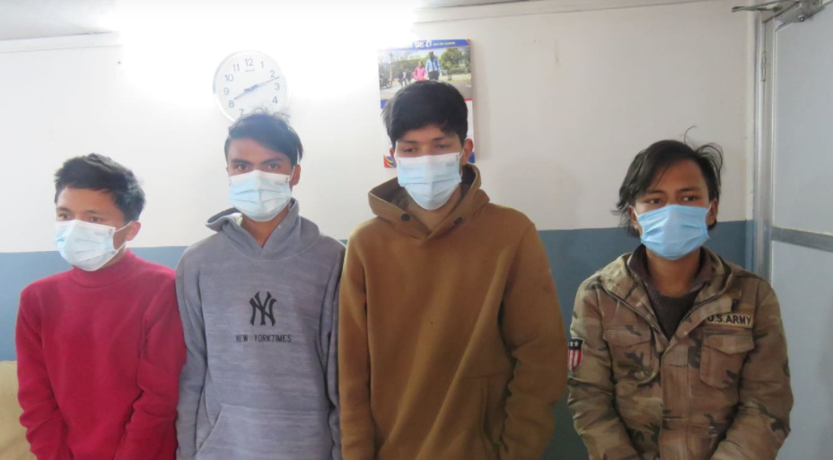 खुकुरी देखाएर आईएमई लुटपाट गर्ने चारजना पक्राउ