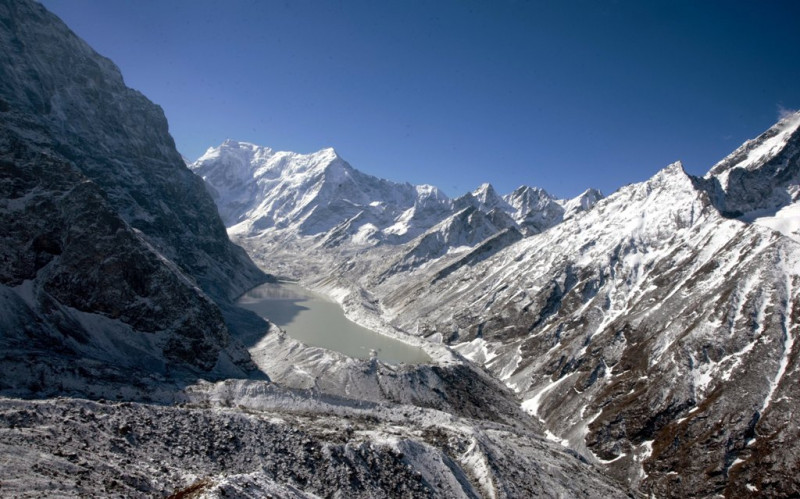 भारतको उत्तराखण्डमा हिमताल फुट्यो