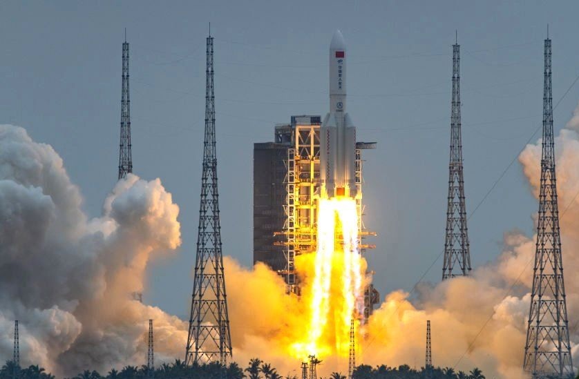 ‘चीनसँग २०३० सम्म १ हजार आणविक हतियार’