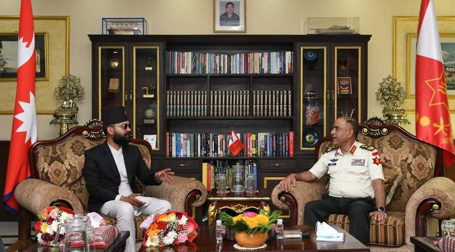 प्रधानसेनापतिलाई भेटे बालेनले