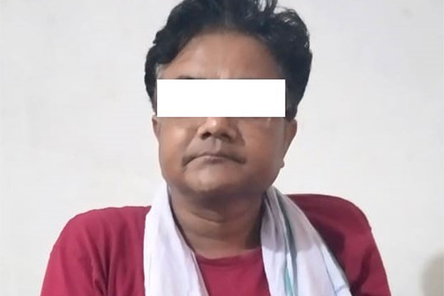 रुपन्देहीबाट स्रोत नखुलेको साढे १२ लाखसहित एक भारतीय नागरिक पक्राउ