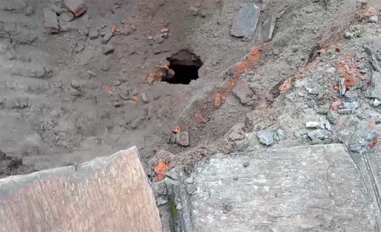 डोजरले खोतल्दा कसरी भेटियो टुकुचा खोला