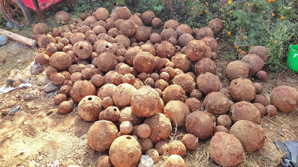 पाल्पामा ठूलो संख्यामा तोपका गोला फेला