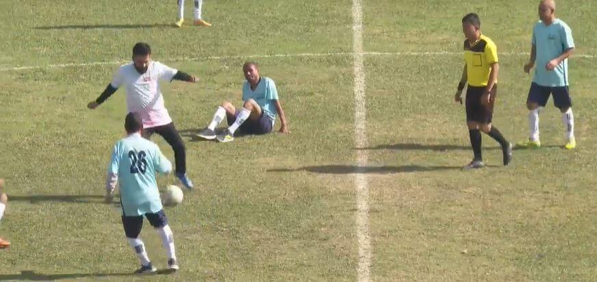 फुटबल मैदानमा बालेन, टिमले खायो ६ गोल