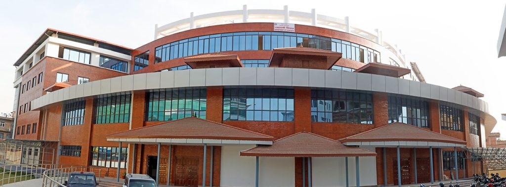 प्रधानमन्त्रीले कारबाही चेतावनी दिएकै दिन रोकियो राहदानी वितरण