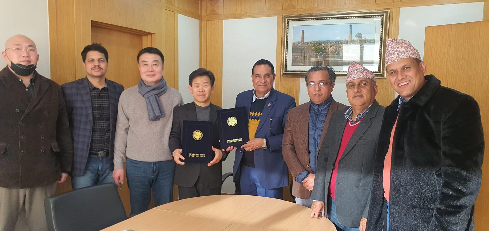 कोरियन कम्पनीले नेपालमा बस र टिभी उत्पादन गर्ने