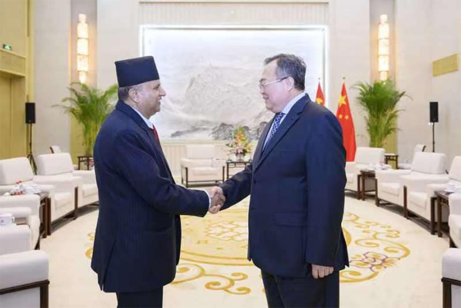 शंकरले चीनमा उठाए चुच्चे नक्सा, चीनले के भन्यो ?