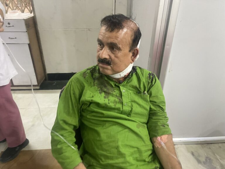 कांग्रेसका सहमहामन्त्री महेन्द्र यादव माथि कसले चलायो खुकुरी ?