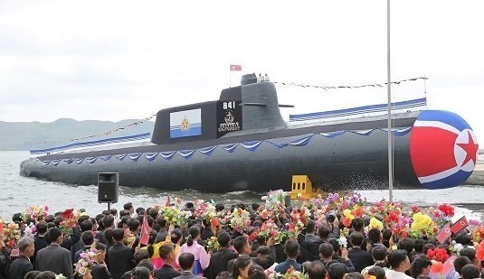 उत्तर कोरियाले सार्वजनिक गर्यो परमाणु क्षमताको पनडुब्बी
