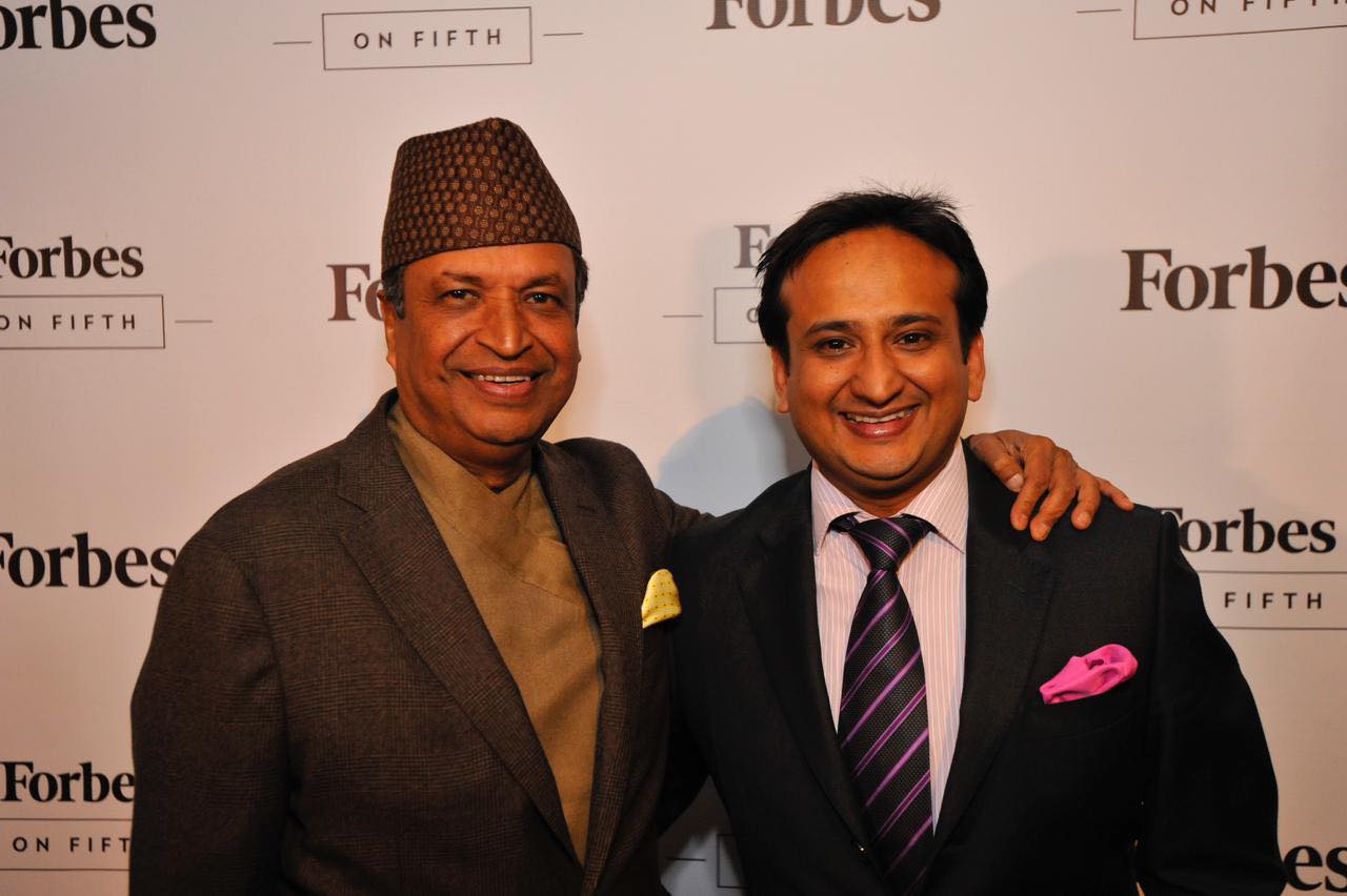 विनोद चौधरीका छोरा श्रीलंकामा सुन फलाउँदै