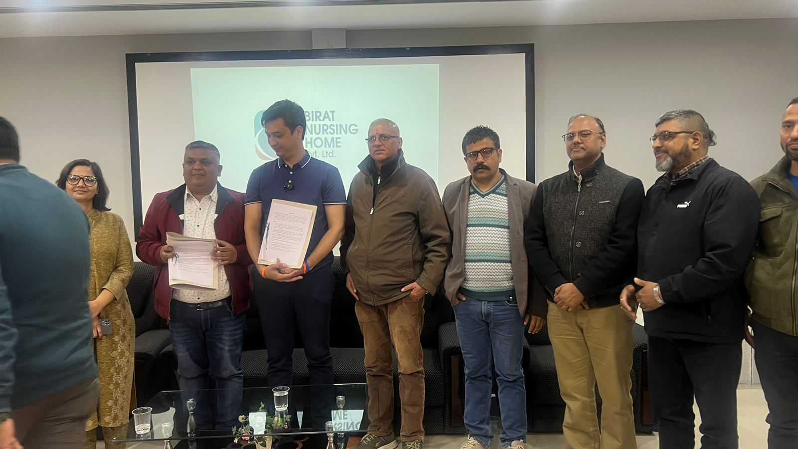 विराटनगर हार्डवेयर संघका व्यवसायीलाई विराट नर्सिङ होममा विशेष छुट