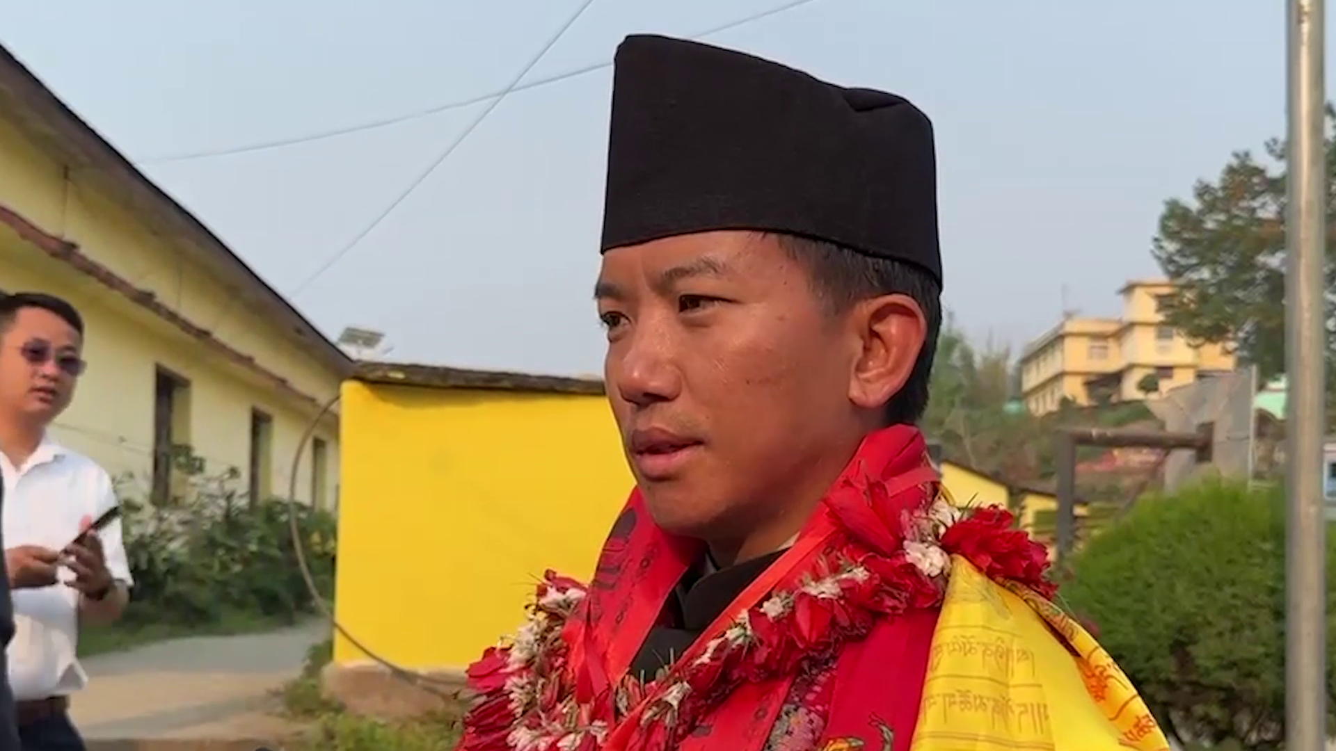 इलाममा सुहाङले ११ हजार कटाए, मिलनको १५ सय, कसले कति पाए ?