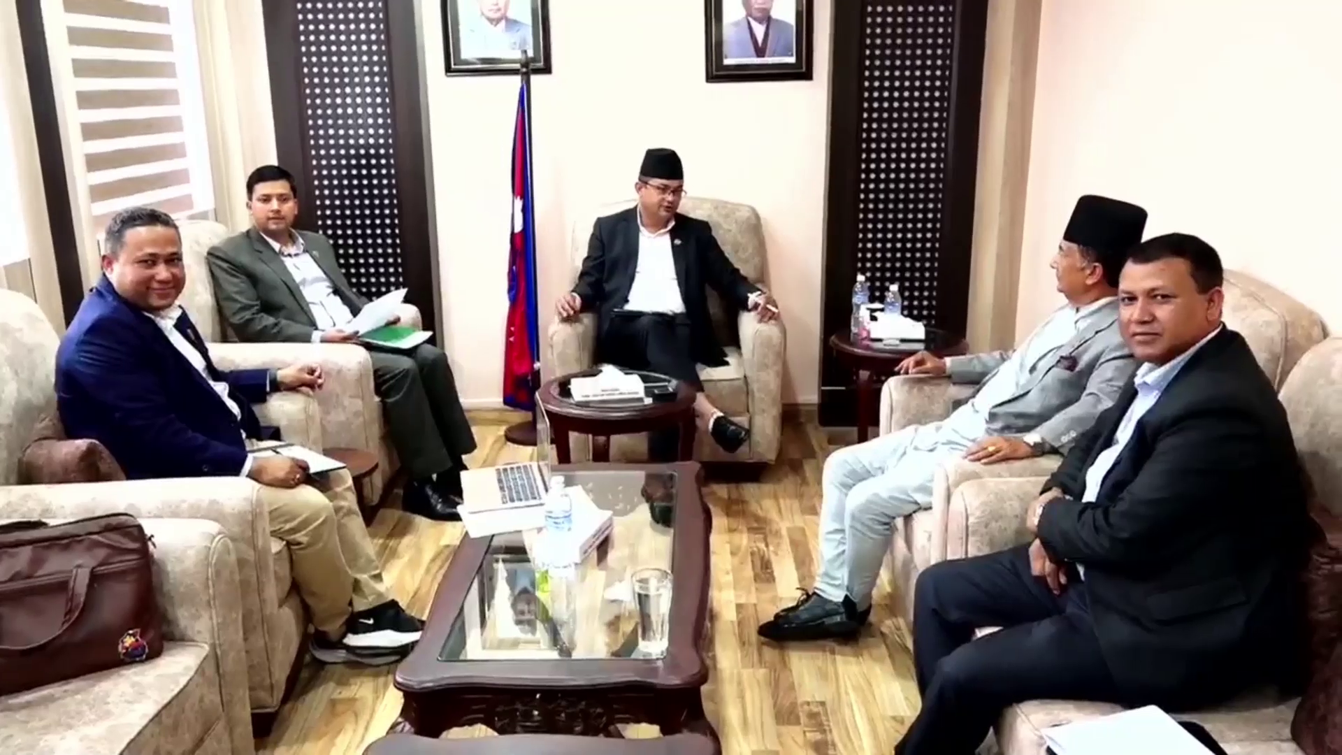 कांग्रेसले भन्यो,समिति बनेकै दिन गोरखा मिडियाको फाइल पल्टाउने